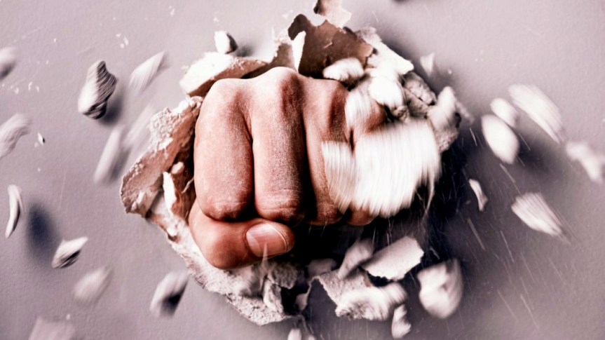 ROMPIENDO ESTRUCTURAS